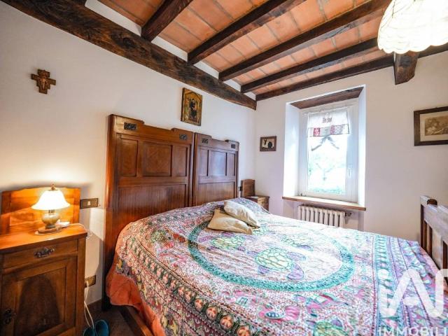 Villa in vendita a Tizzano Val Parma PR