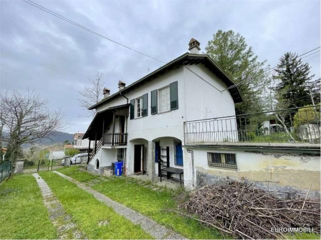 Villa in vendita a Tizzano Val Parma PR