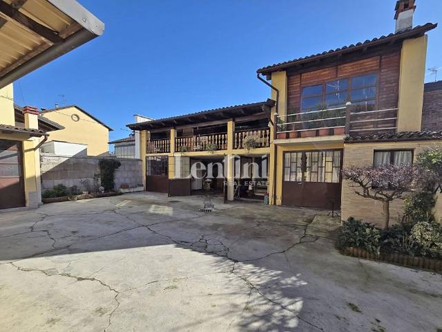 Villa in vendita a Ticineto AL