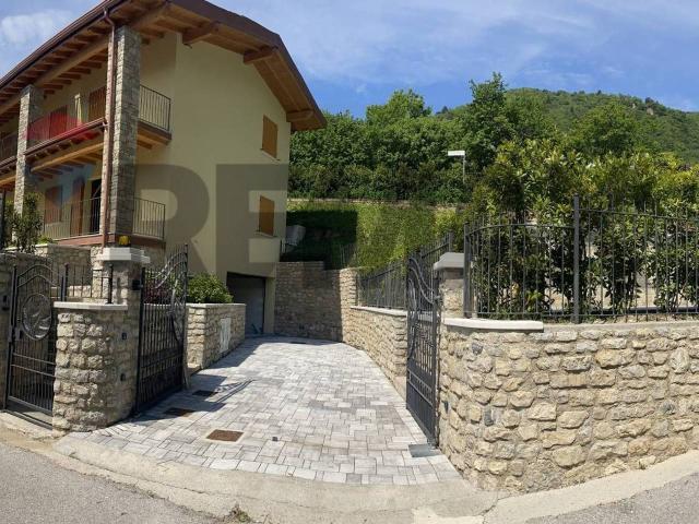 Villa in vendita a Tignale