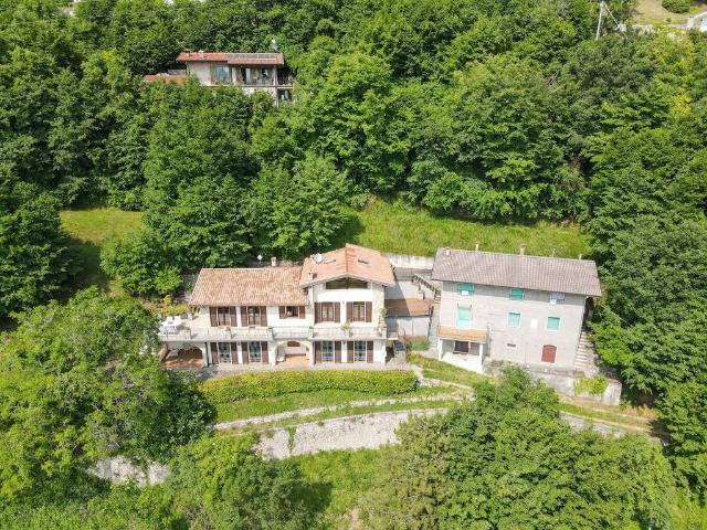 Villa in vendita a Tignale BS