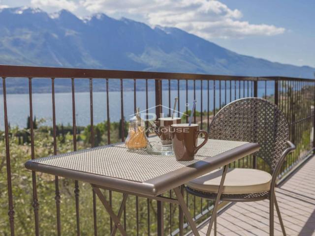Villa in vendita a Tignale BS
