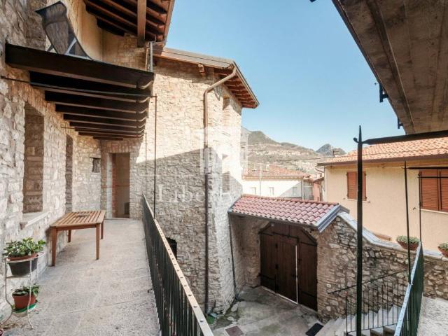 Villa in vendita a Tignale BS