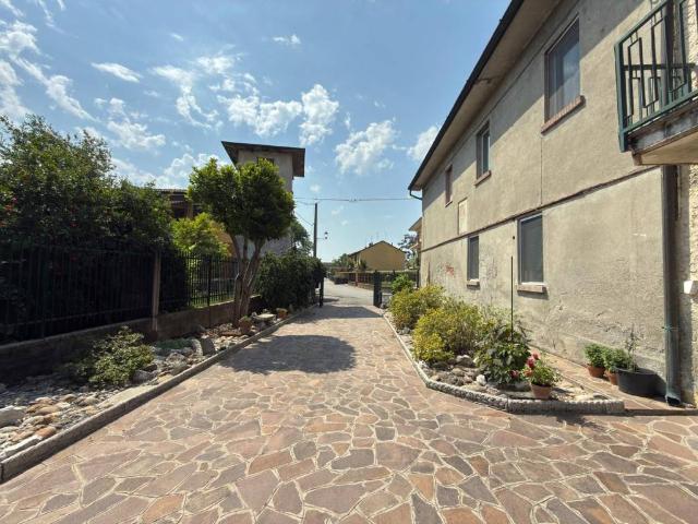 Villa in vendita a Truccazzano MI