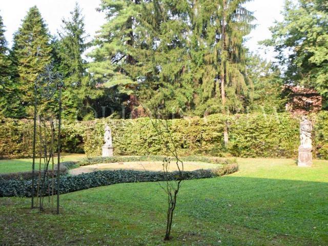 Villa in vendita a Tradate
