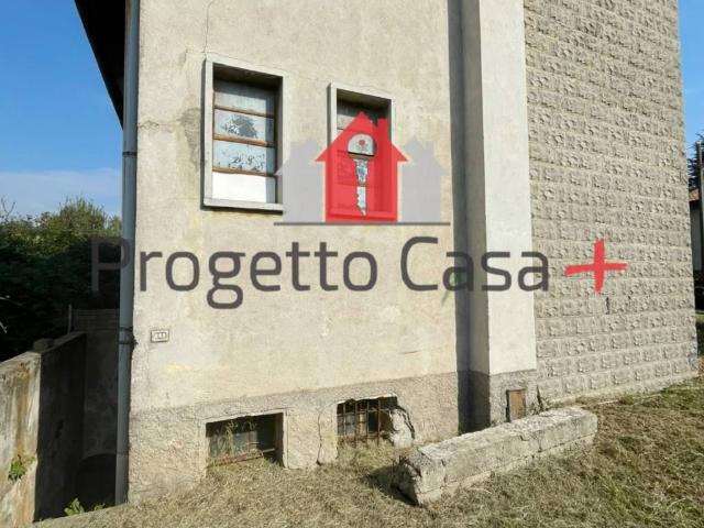Villa in vendita a Tradate VA