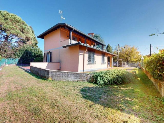 Villa in vendita a Tradate VA