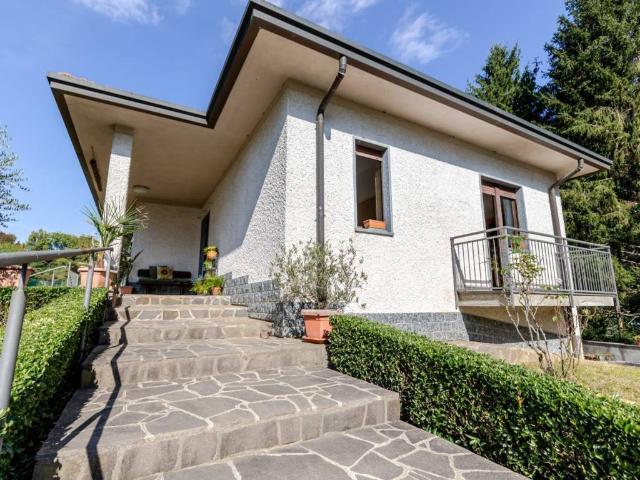 Villa in vendita a Tradate VA
