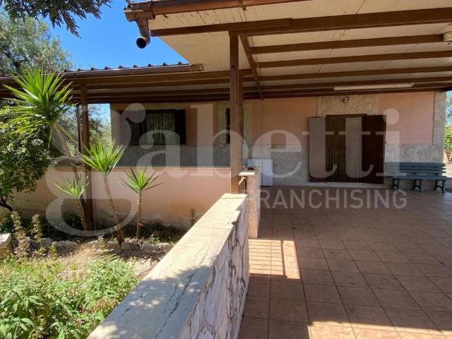 Villa in vendita a Trani BT