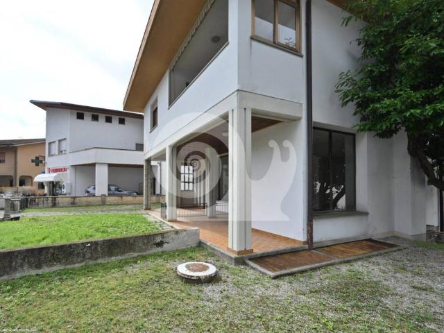 Villa in vendita a Trasaghis UD