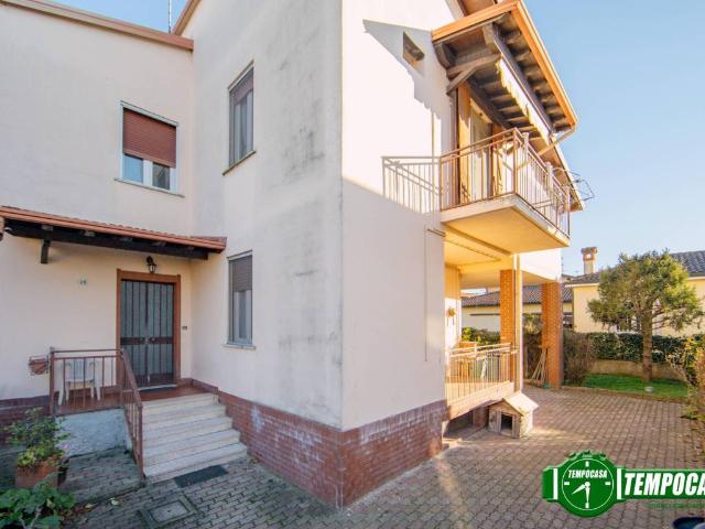 Villa in vendita a Travacò Siccomario PV