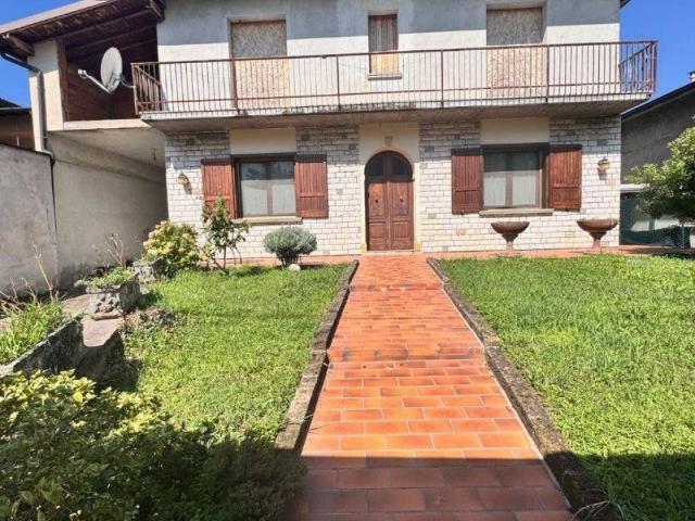 Villa in vendita a Travagliato BS