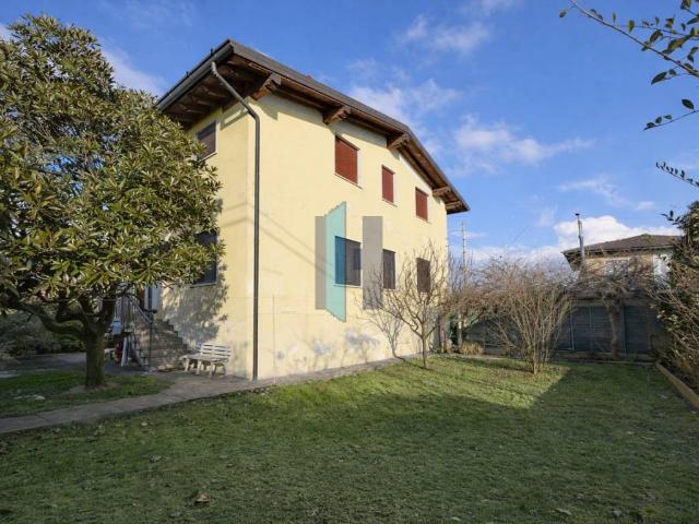 Villa in vendita a Travagliato BS