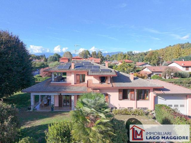 Villa in vendita a Travedona Monate VA