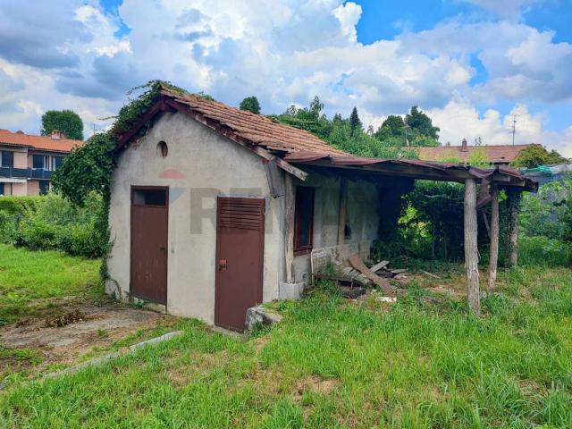 Villa in vendita a Travedona Monate VA