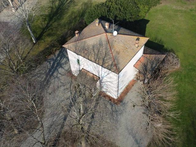 Villa in vendita a Traversetolo PR