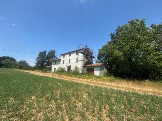 Villa in vendita a Traversetolo PR