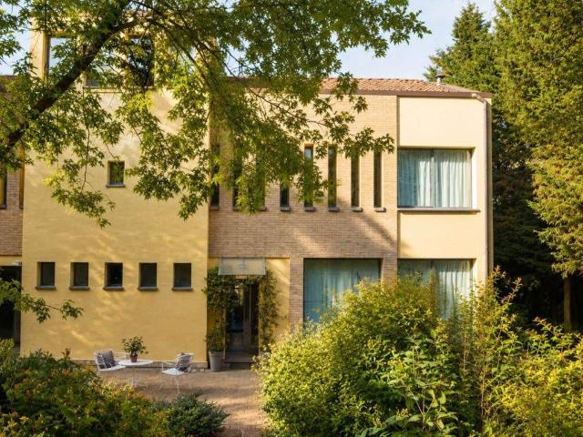 Villa in vendita a Traversetolo PR