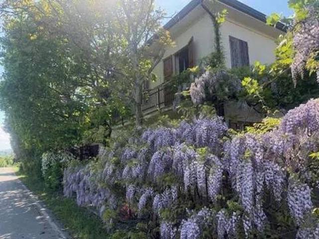 Villa in vendita a Traversetolo PR