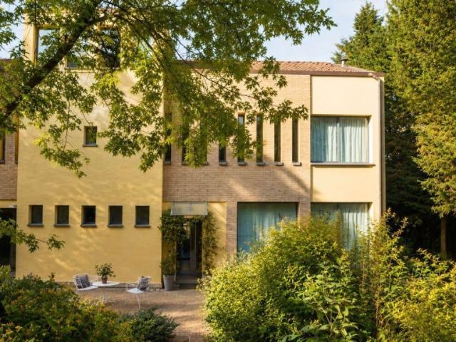 Villa in vendita a Traversetolo