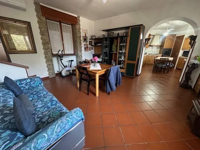 Villa in vendita a Trecate NO
