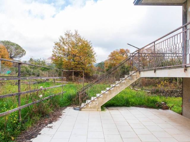 Villa in vendita a Trecastagni CT