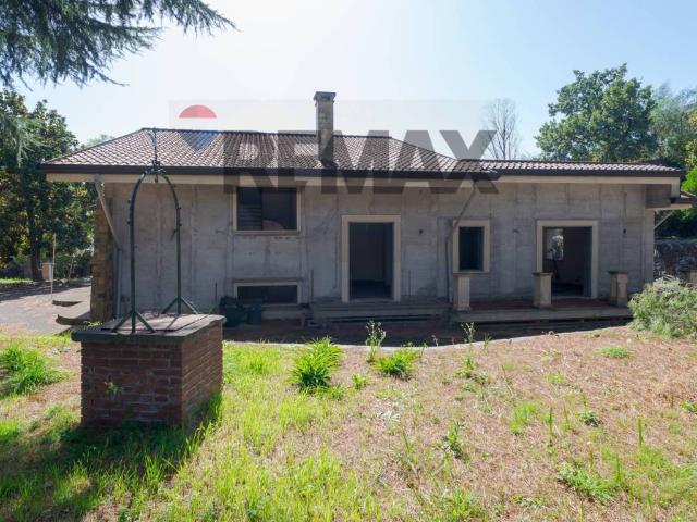 Villa in vendita a Trecastagni CT