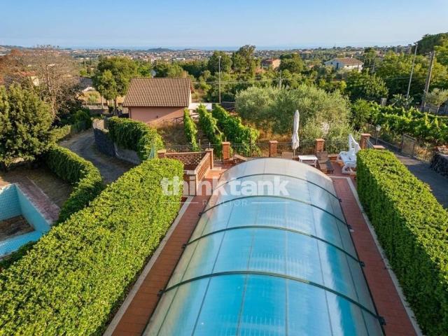 Villa in vendita a Trecastagni CT