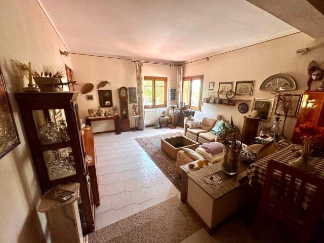 Villa in vendita a Trecastagni CT