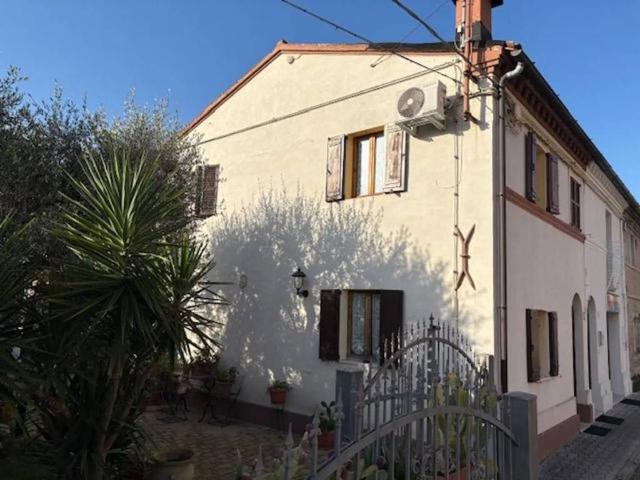Villa in vendita a Trecastelli AN