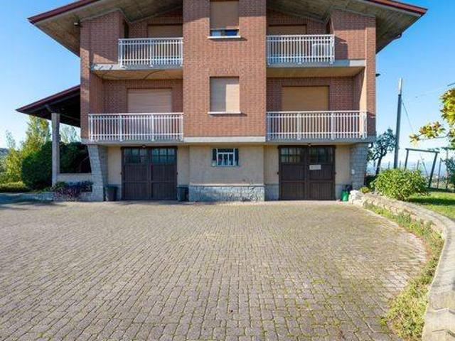 Villa in vendita a Treiso CN