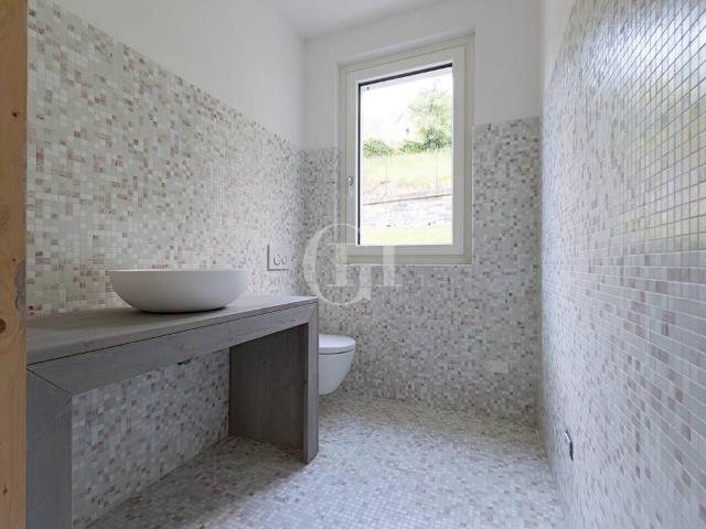 Villa in vendita a Tremezzina CO