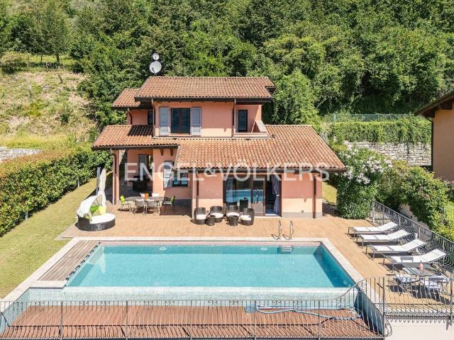 Villa in vendita a Tremezzina CO
