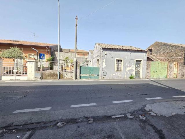 Villa in vendita a Tremestieri Etneo CT