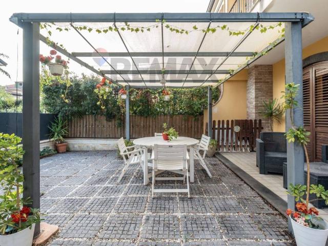 Villa in vendita a Tremestieri Etneo CT