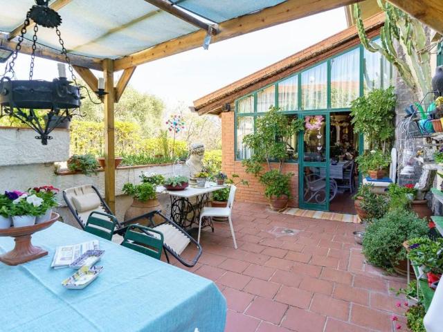 Villa in vendita a Tremestieri Etneo CT