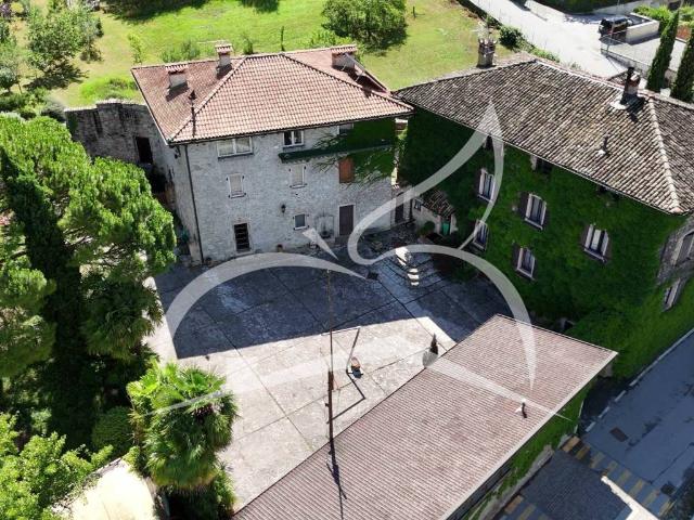 Villa in vendita a Trento TN
