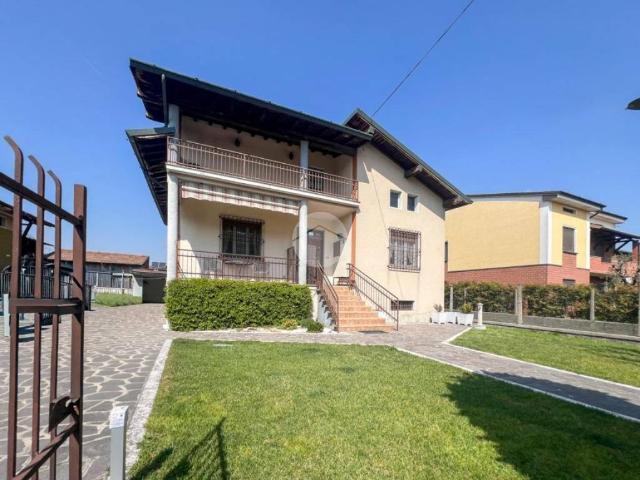 Villa in vendita a Trenzano BS