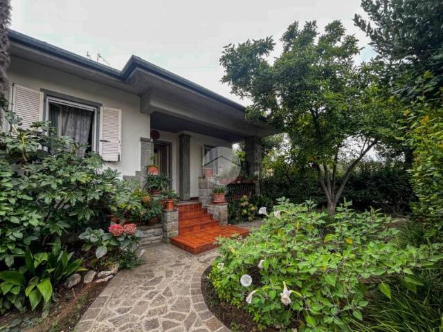 Villa in vendita a Trenzano BS