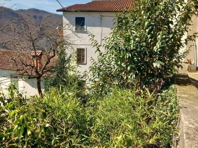 Villa in vendita a Tresana MS