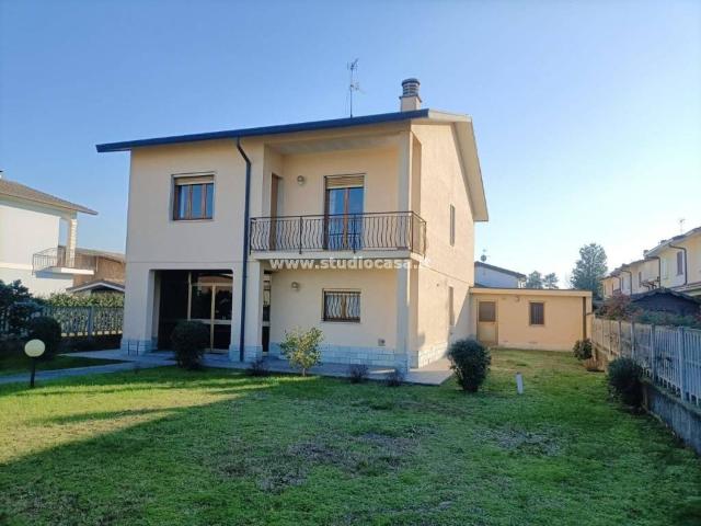 Villa in vendita a Trescore Cremasco CR