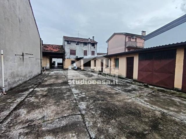 Villa in vendita a Trescore Cremasco CR