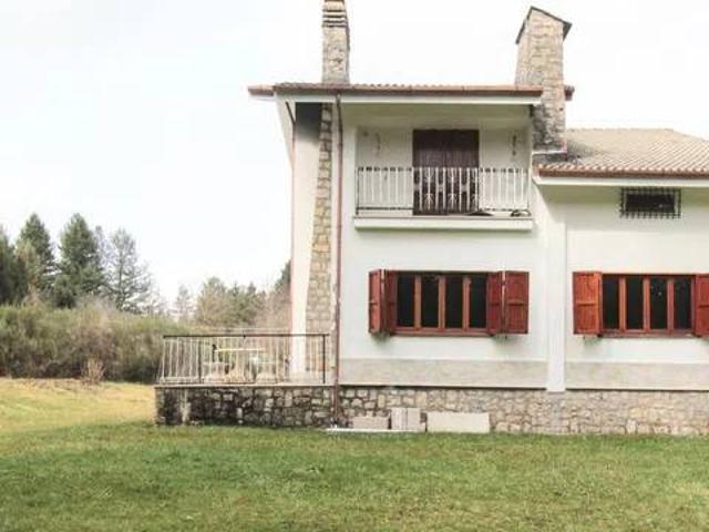 Villa in vendita a Trevi nel Lazio FR