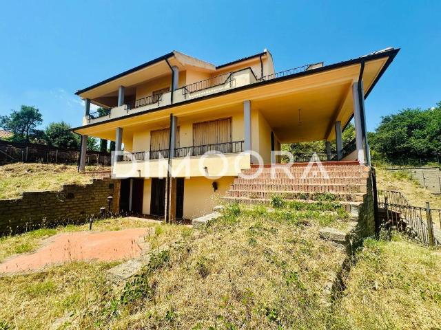 Villa in vendita a Trevignano Romano RM