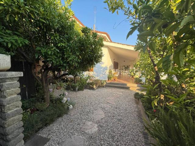 Villa in vendita a Trevignano Romano RM
