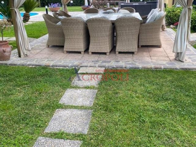 Villa in vendita a Trevignano Romano RM