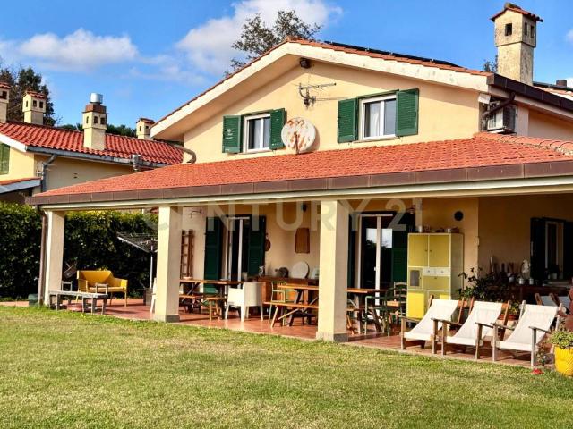 Villa in vendita a Trevignano Romano RM