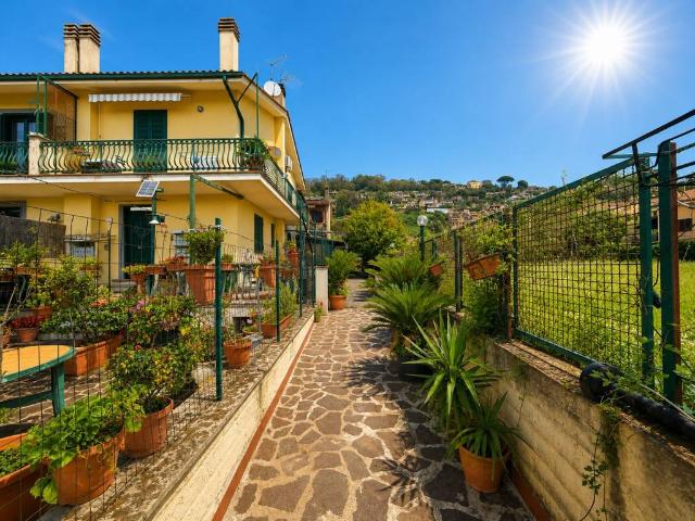 Villa in vendita a Trevignano Romano RM