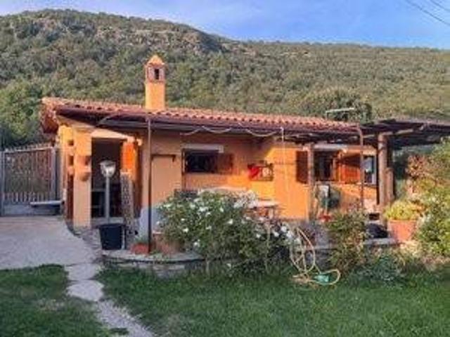 Villa in vendita a Trevignano Romano RM
