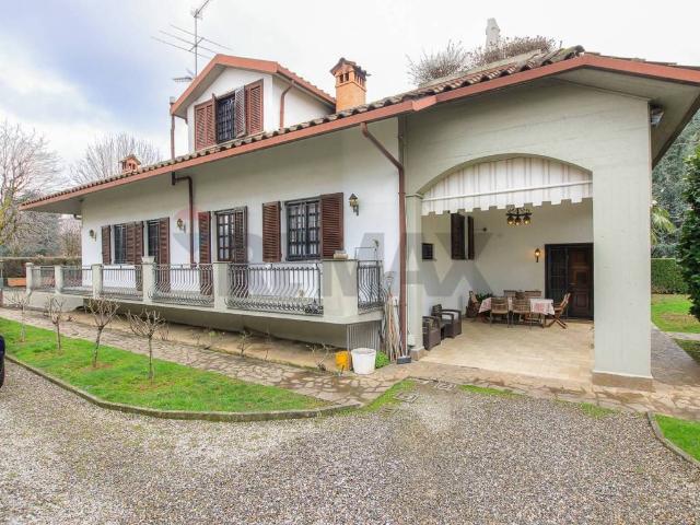 Villa in vendita a Treviolo BG